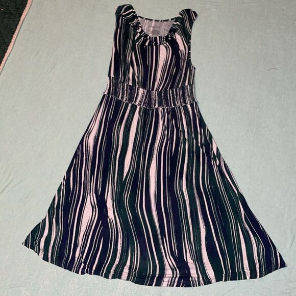 Liz Lange Maternity Dress size M sleeveless blue, green and cream elastic waist - Picture 1 of 10
